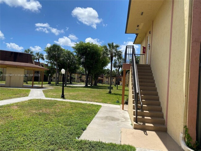 Foto del edificio - 2840 NW 55th Ave