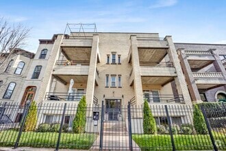 Building Photo - 3527 S King Dr