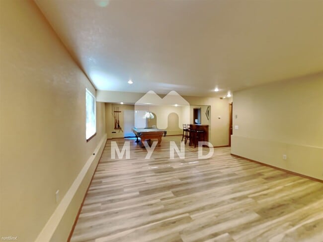 Building Photo - 3 br, 2.5 bath House - 1523 NE 115th St