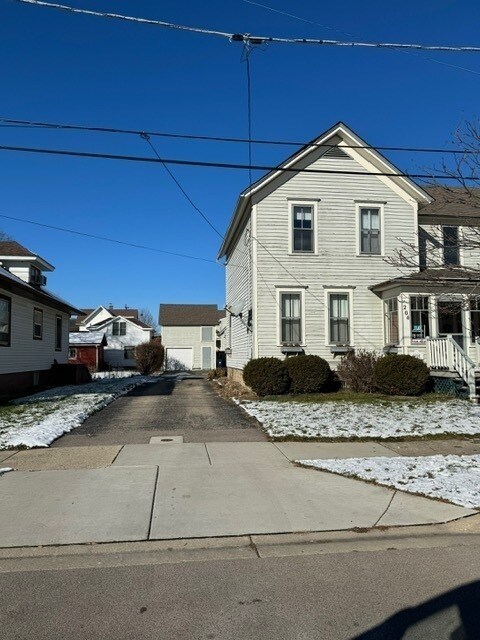 Foto del edificio - 204 La Fox River Dr