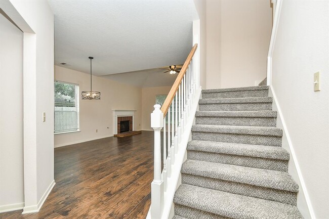 Building Photo - 9811 Sandtown Cir