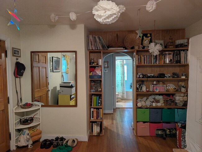 Foto del edificio - 701 W 25th St