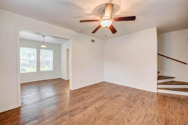 Foto del edificio - 5642 McCormick St
