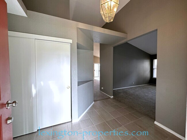 Building Photo - 1027 Fallon Woods Way