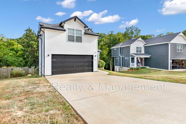 Building Photo - 152 Bonnell Dr