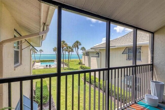 Foto del edificio - 4660 Ocean Blvd