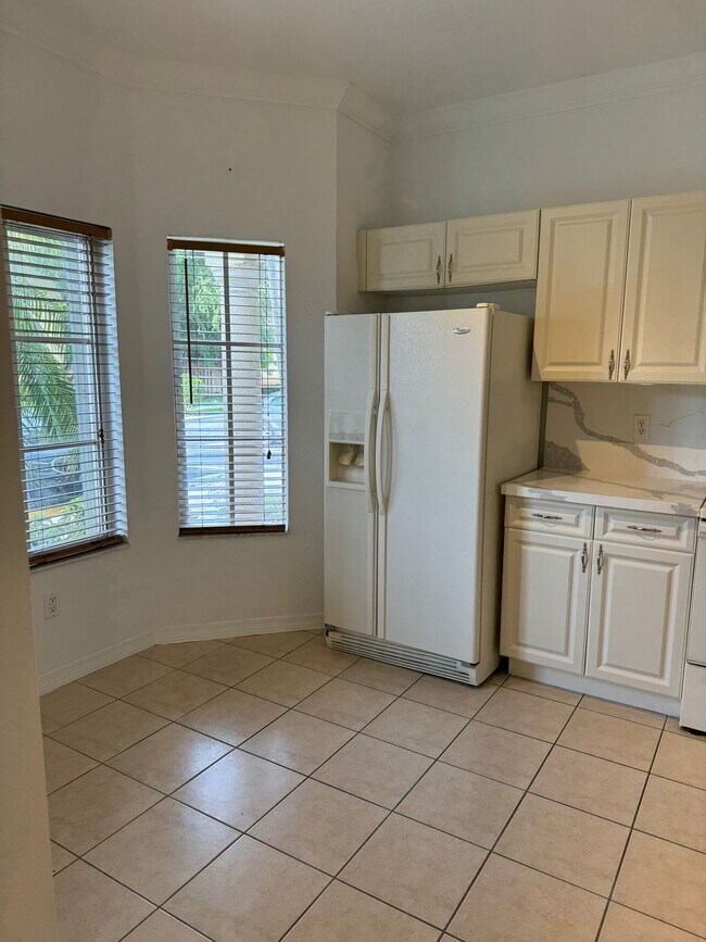 Foto del edificio - 10764 NW 84th St
