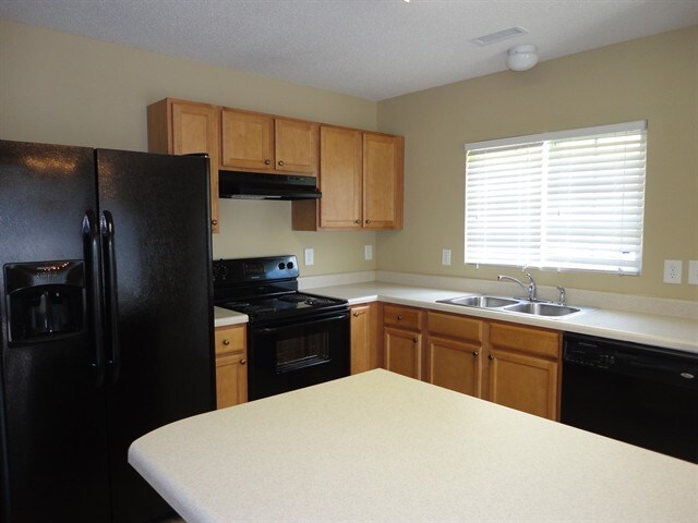 Foto del edificio - 137 Bellfare Dr