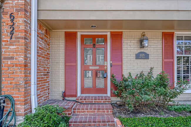 Main entrance - 6329 Del Monte Dr