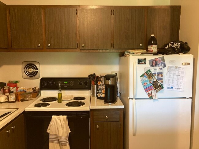 Building Photo - 1315 E Elmdale Ct