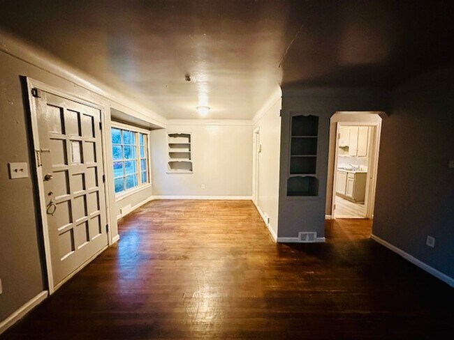 Foto del edificio - 4 Bedroom 1 Bath Welcome Section 8