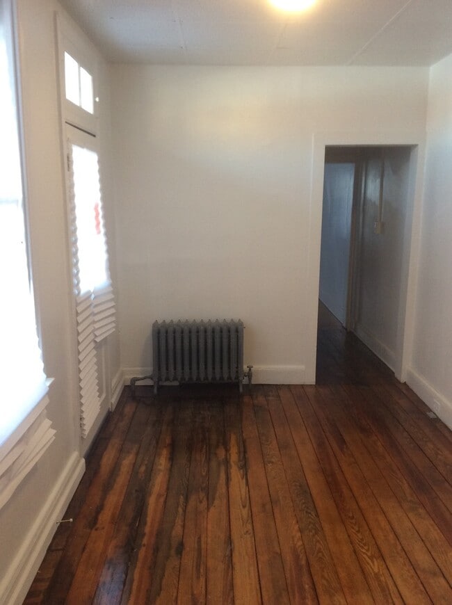 Building Photo - 1 Bed/1Bath West End- York City SD