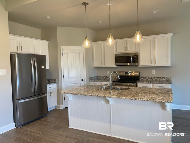Foto del edificio - 23643 Blythewood Ln