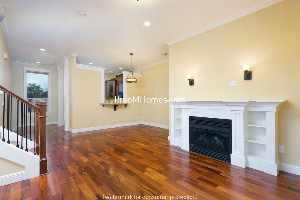 Primary Photo - 5121 N Williams Ave