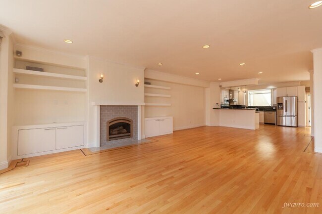 Foto del edificio - 170 Brewster St
