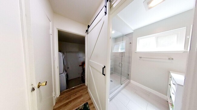 Foto del edificio - 6838 Del Playa Dr