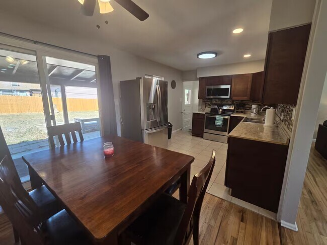 Foto del edificio - 1031 Erie St