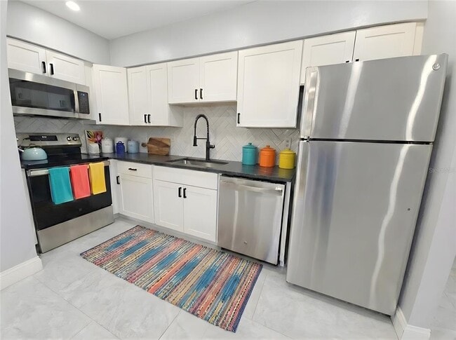 Foto del edificio - 2941 Shore Dr
