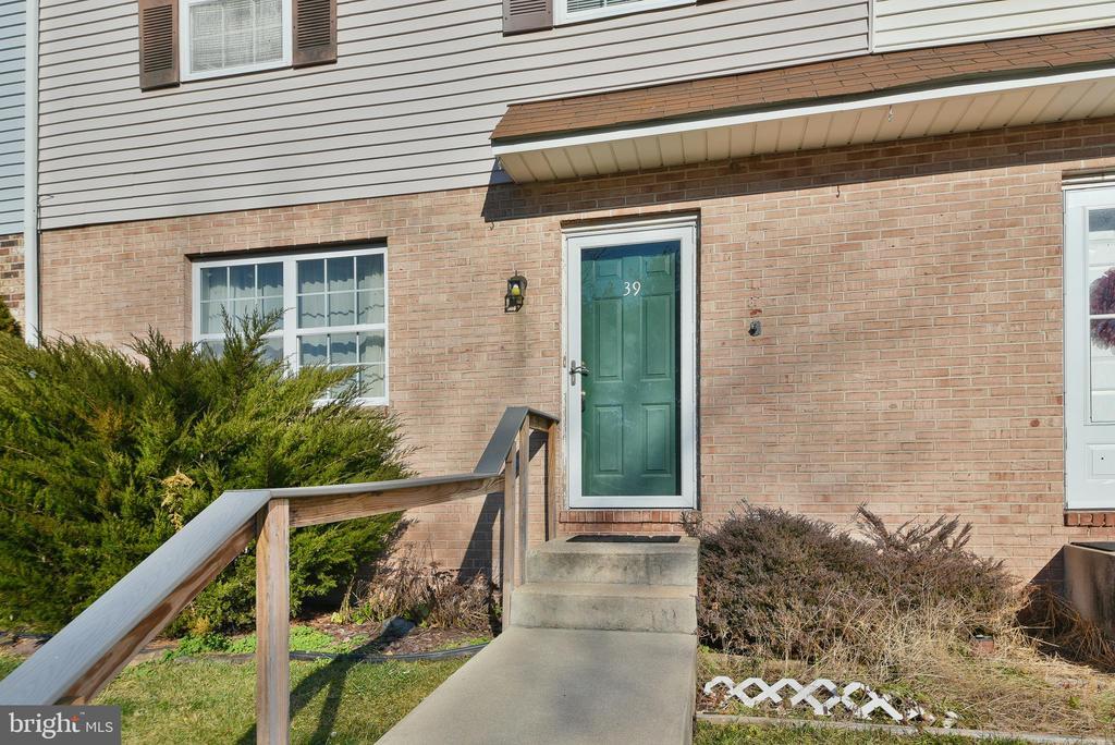 39 Evelyn Ln, Quakertown, PA 18951 Townhome Rentals in Quakertown PA