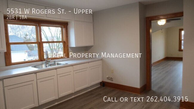 Building Photo - 5531 W Rogers St