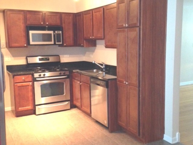 Foto del edificio - 7612 Crawford Ave