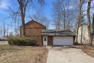 Building Photo - 1805 Folsom Ln