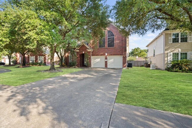 Building Photo - 10015 Hickory Trail Ln