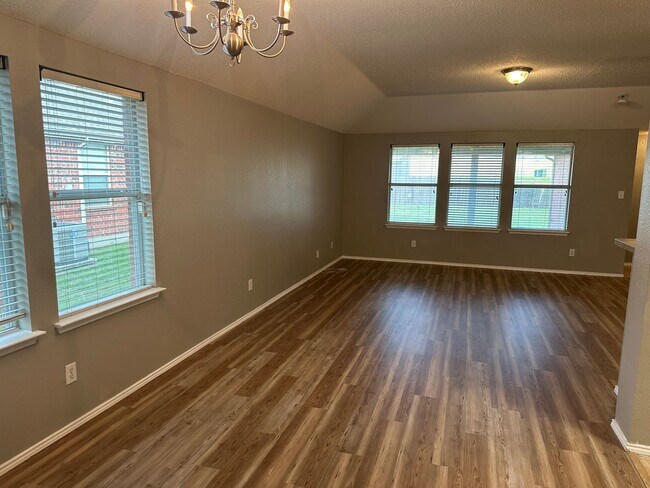 Foto del edificio - Adorable 3-2-2 in Trails of Chesnut Meadow in Forney!