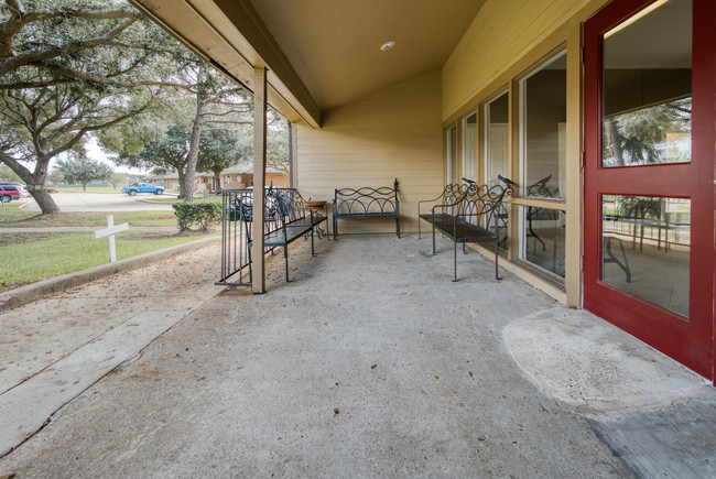 Building Photo - Crystal Creek Park - Senior Living