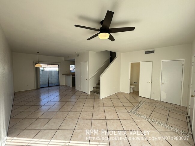 Building Photo - 3/2 Chandler Townhome *NEW* Paint & *NO* C...