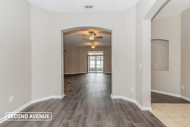 Foto del edificio - 549 Wakemont Dr