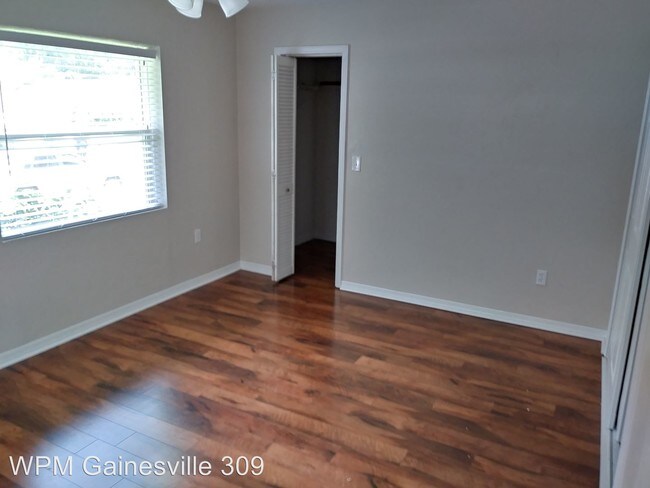 Foto del edificio - 4 br, 2 bath House - 8203 SW 12th Pl