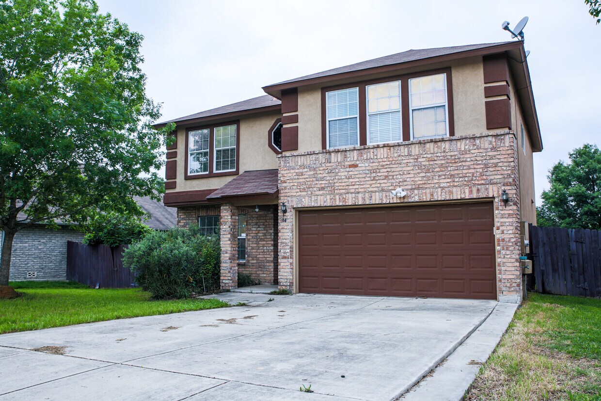 164 Springtree Hollow, Cibolo, TX 78108 House for Rent in Cibolo, TX