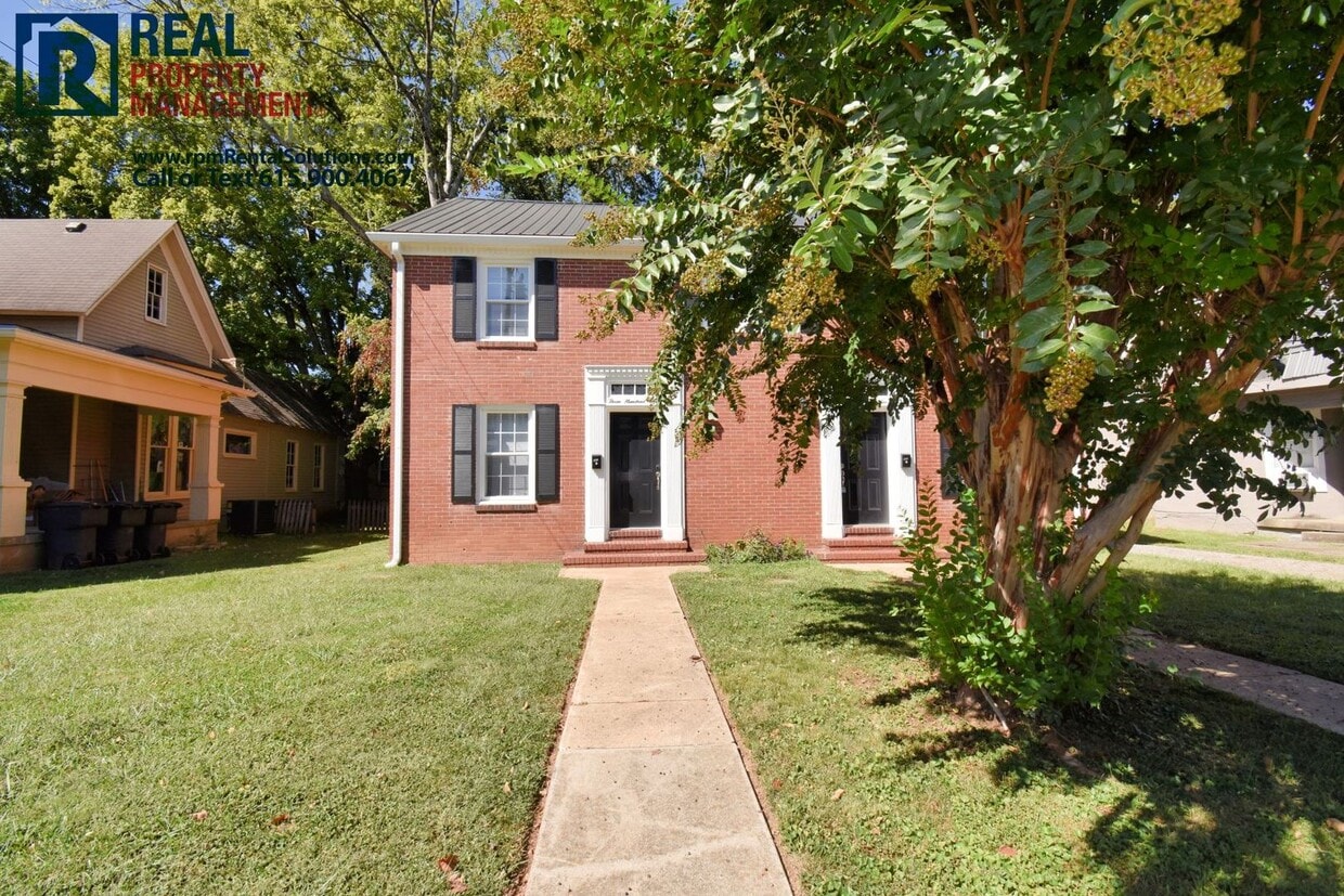 Primary Photo - Great 2 bedroom, water included! Walk to downtown M'boro!