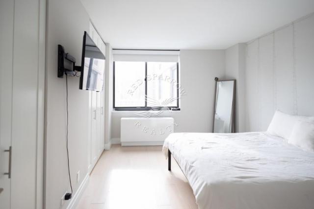 Building Photo - 2 bedroom in NEW YORK NY 10128