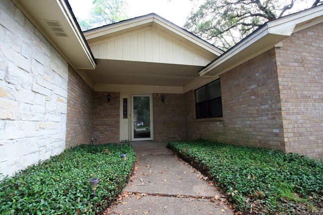 Foto del edificio - Great 3/2 CS Home in Raintree