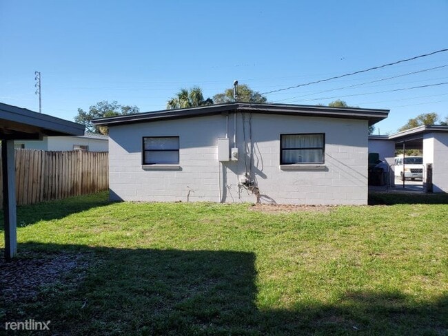 Building Photo - 3 br, 2 bath House - 1633 Colton Dr