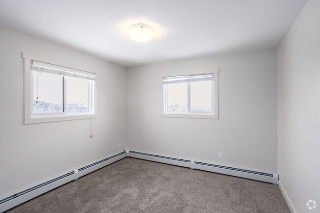 2BR, 1BA - Topaz 1 - 913SF - First Bedroom - Emerald Hills