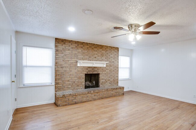 Foto del edificio - Pre-Lease Near Texas Tech and Medical Cent...