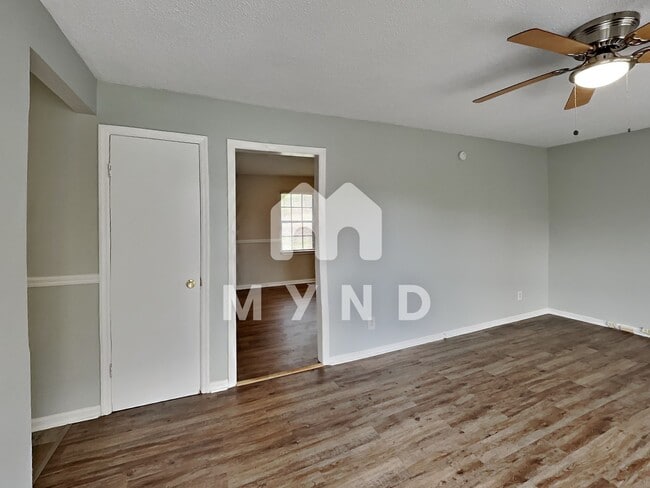 Building Photo - 6500 Kathy Cir