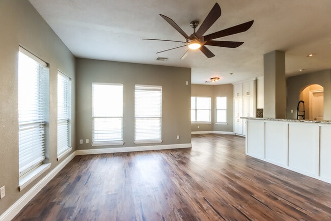 Foto del edificio - 3119 Hummingbird Ln