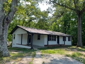 Building Photo - 135 GA-52