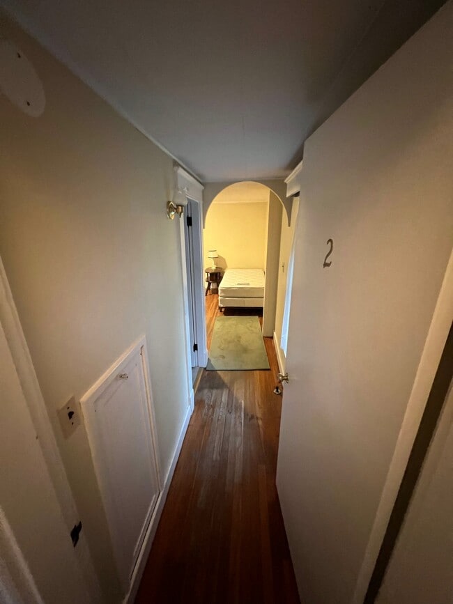 Building Photo - 33 E Summer St