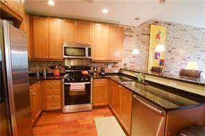 Building Photo - 201 W Ponce de Leon Ave