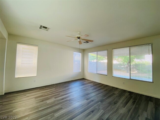 Building Photo - 258 Palm Trace Ave