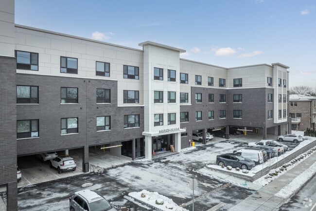 Building Photo - 510 Grand Plaza