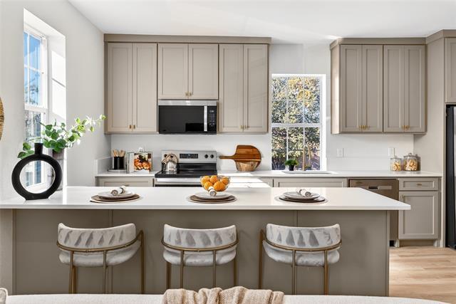 Foto del edificio - 439 W 9th St