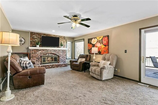 Foto del edificio - Huge Home in Raintree Lake!!!