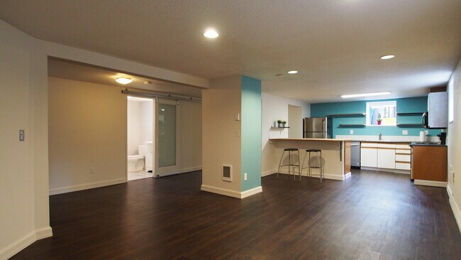 Foto del edificio - 4415 SE Hawthorne Blvd