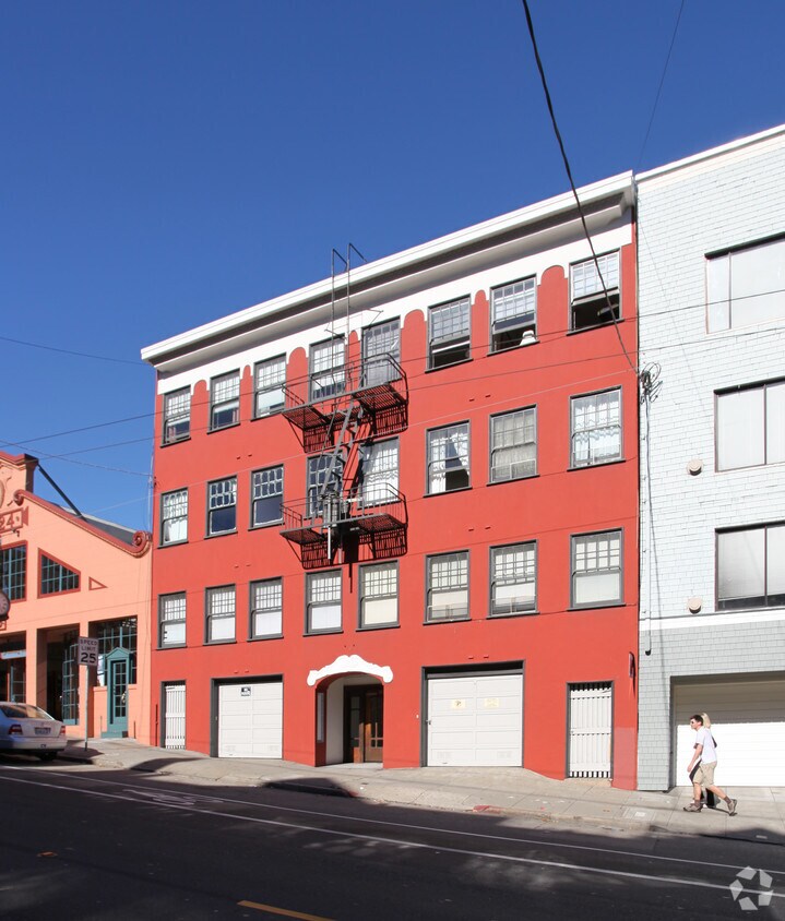 Building Photo - 764 North Point St